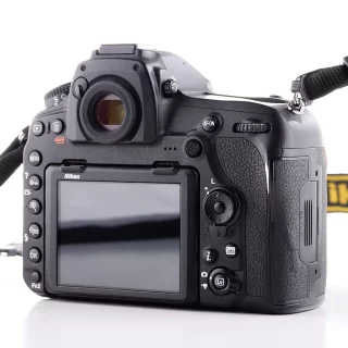 nikon-d850-camera-sc-20230-used-06a0d5025918c2.jpg