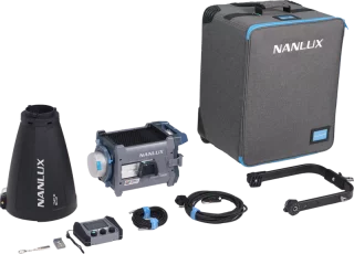 nanlux-evoke-600c-full-color-led-light-with-wheeled-carrying-case-06a6079e061c12.webp