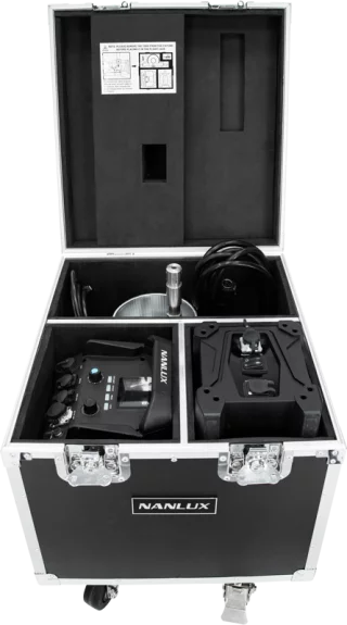 nanlux-evoke-900c-rgb-led-light-with-flight-case-06a60774ac01aa.webp