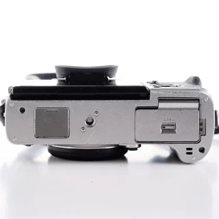 fujifilm-x-t3-camera-mhg-xt3-grip-used-06a33b403b41ef.jpg