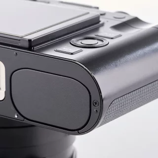 leica-q3-43-camera-used-warranty-06a3a2b410053d.jpg