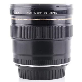canon-ef-20mm-f28-usm-lens-used-06a3a73b0c57df.jpg