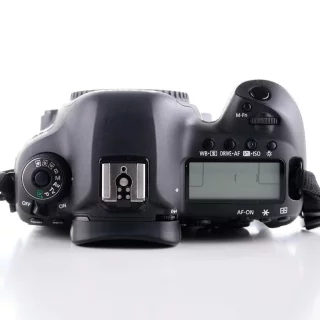 canon-eos-5d-mark-iv-camera-sc-244360-used-06a3b8f2a49589.jpg