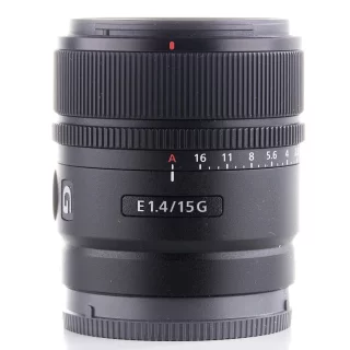 Sony E 15mm f/1.4 G -objektiivi (käytetty)
