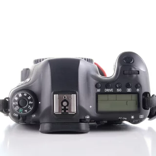 canon-eos-6d-camera-sc-28700-used-06a3d2bca78d10.jpg