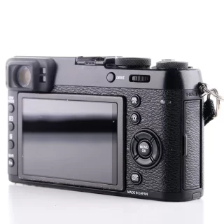 fujifilm-x100t-camera-sc-5900-used-06a4244a8abb91.jpg