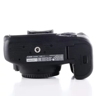 canon-eos-6d-mark-ii-camera-sc-30260-used-06a4270f2b0e20.jpg