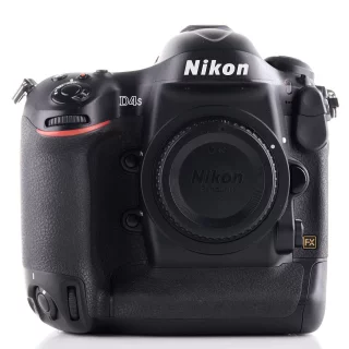 Nikon D4s -kamera (sc. 98480) (käytetty)