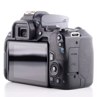 canon-eos-250d-camera-sc-max-20000-used-06a42798543936.jpg