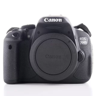 Canon EOS 700D -kamera (sc. 9550) (käytetty)