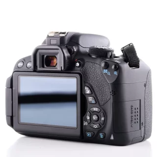 canon-eos-700d-camera-sc-9550-used-06a436d86c891f.jpg