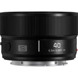 Panasonic Lumix S 40mm F2 -objektiivi