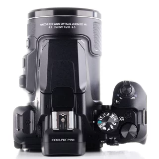 nikon-coolpix-p950-superzoom-camera-used-06a4cb56a041d7.jpg