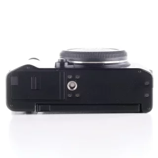 fujifilm-x-m5-camera-sc-300-used-06a4d04a5e6c98.jpg