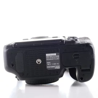 nikon-d500-camera-sc-25840-used-06a4e514b49296.jpg