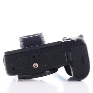 nikon-z5-camera-sc-10200-used-06a54884c49b79.jpg