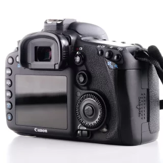 canon-eos-7d-camera-sc-83110-used-06a54914ac271f.jpg