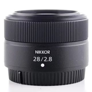 Nikon Nikkor Z 28mm f/2.8 -objektiivi (käytetty)