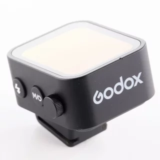 godox-v100-x3-flash-and-transmitter-canon-used-06a577c26e3710.jpg