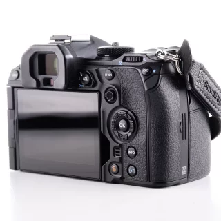om-system-om-1-mark-ii-camera-sc-16170-used-06a579175c8ba9.jpg