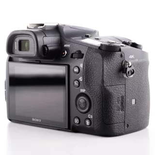 sony-rx10-mark-iv-camera-used-06a5dbf3f81906.jpg