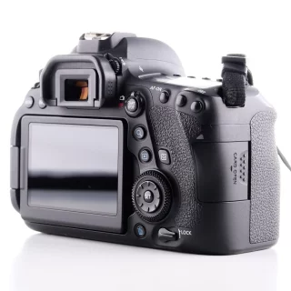 canon-eos-6d-mark-ii-camera-sc-126930-used-06a5f3c3479282.jpg