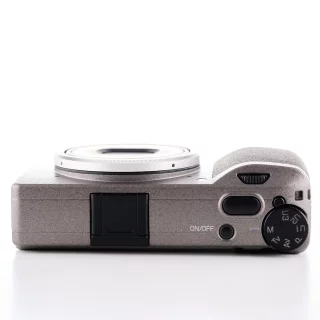 ricoh-gr-iii-diary-edition-camera-sc-970-warranty-used-06a61e834ae12d.jpg