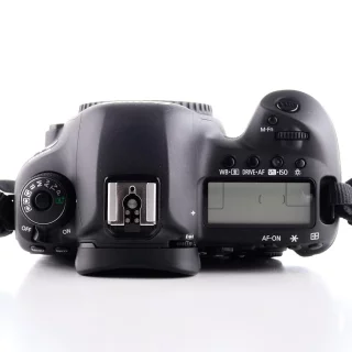 canon-eos-5d-mark-iv-camera-sc-20550-used-06a69a21ea80a2.jpg
