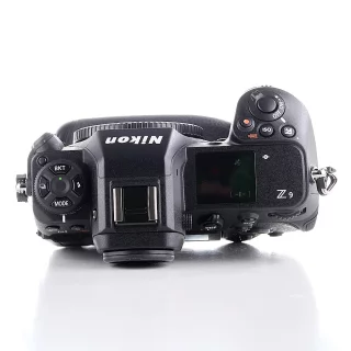 nikon-z9-camera-sc-13900-used-06a69a37c1d925.jpg