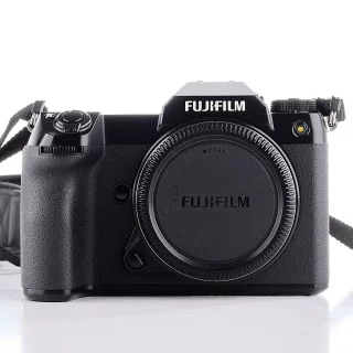 Fujifilm GFX 100S -kamera (sc. 22080) (käytetty)