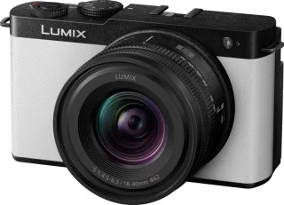 Panasonic Lumix S9 + 18-40mm F/4.5-6.3 kit - Valkoinen