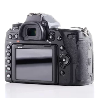 nikon-d780-camera-sc-45880-used-06a6b2efe42956.jpg