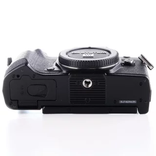 om-system-om-5-mark-ii-camera-sc-1540-warranty-used-06a7071a815b19.jpg