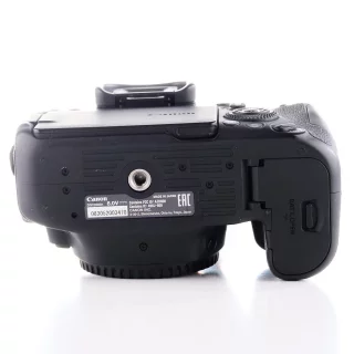 canon-eos-90d-camera-sc-max-18000-used-06a71e8405f443.jpg
