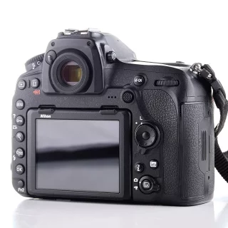 nikon-d850-camera-sc-37120-used-06a75a31061ce6.jpg