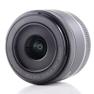 canon-rf-16mm-f28-stm-lens-used-06a7af20a662b5.jpg