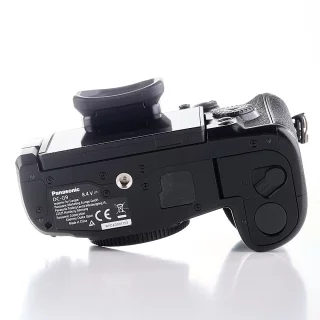 panasonic-lumix-g9-camera-sc-11270-used-06a7c418b7e59d.jpg