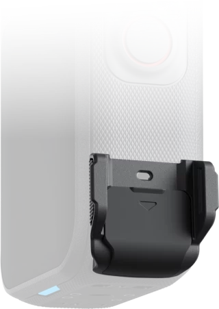 insta360-x6-all-weather-usb-charging-cover-06a7d83c66c359.png
