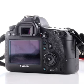 canon-eos-6d-camera-sc-23090-used-06a7dad8a7a2dd.jpg