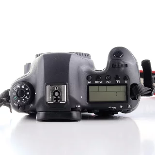 canon-eos-6d-camera-sc-23090-used-06a7dad8a9ddcd.jpg
