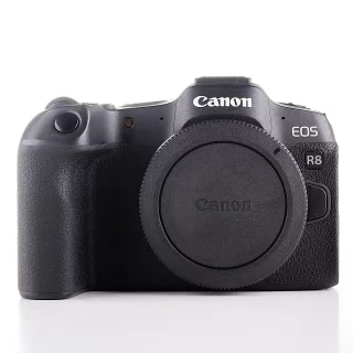 Canon EOS R8 -kamera (sc. max 40000) (käytetty)