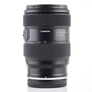 Tamron 35-100mm f/2.8 Di III VXD -objektiivi (Nikon Z) (käytetty)