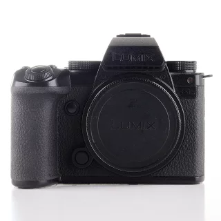 Panasonic Lumix S5 IIX -kamera (sc. 11820) (käytetty) (sis. ALV)