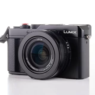 Panasonic Lumix LX100 II -kamera (käytetty)