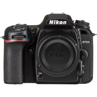 Nikon D7500 runko