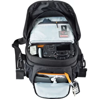 lowepro-nova-160-aw-ii-camera-bag-06a8c3b3348310.jpg