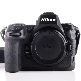 Nikon Z8 -kamera (sc. 20930) (käytetty) (sis. ALV)