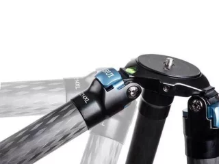 sirui-r-5214x-carbon-fiber-tripod-06a8d8202b9f76.jpg