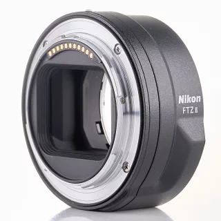 Nikon FTZ II Mount Adapter -bajonettisovitin (käytetty)