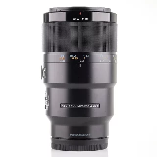 Sony FE 90mm f/2.8 Macro G OSS -objektiivi (käytetty)